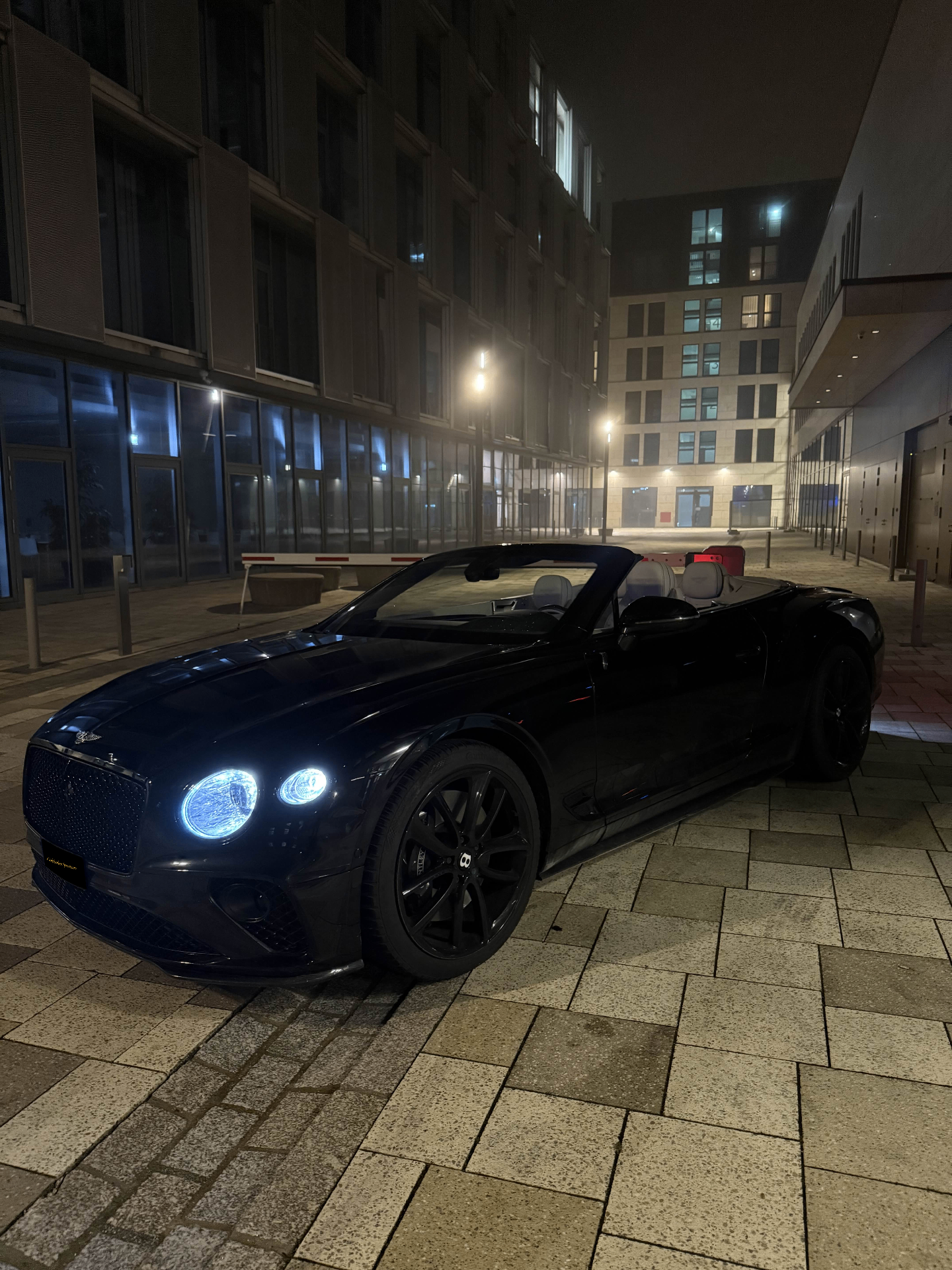 Bentley Continental GTC - Luxus-Sportwagen der Kategorie Cabrio mit 550 PS Leistung